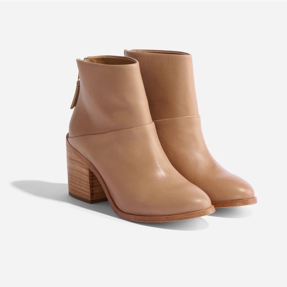 NEW Nisolo Dari heeled Boots Almond 7.5